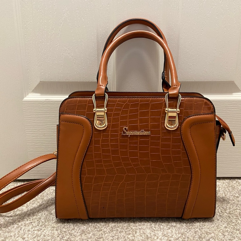 Soperwillton Hand Bag 4 piece set. NWOT. Pet Free and Smoke free home.